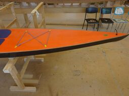 Stand Up Paddle Board KAHOLO 14 - Vorderes Deck mit Lüftungsöffnung, Stopfen und Luftschlauch   